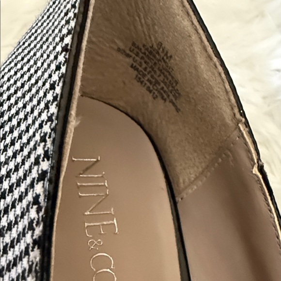Nine & Co. Black and White Patterned Heels - Picture 4 of 8